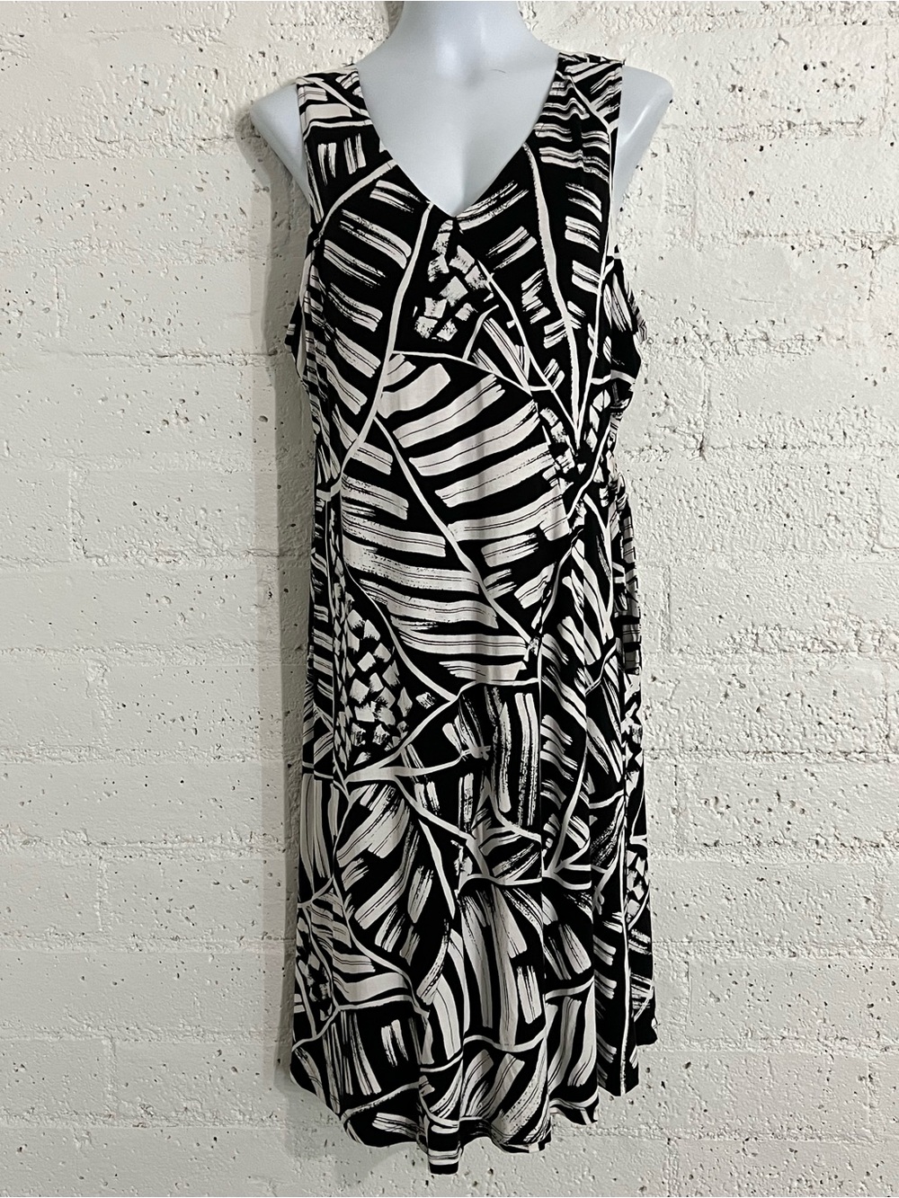 Nic + Zoe Dress XL Black White Sleeveless Side Tie Lined Rayon Blend Stretch A1